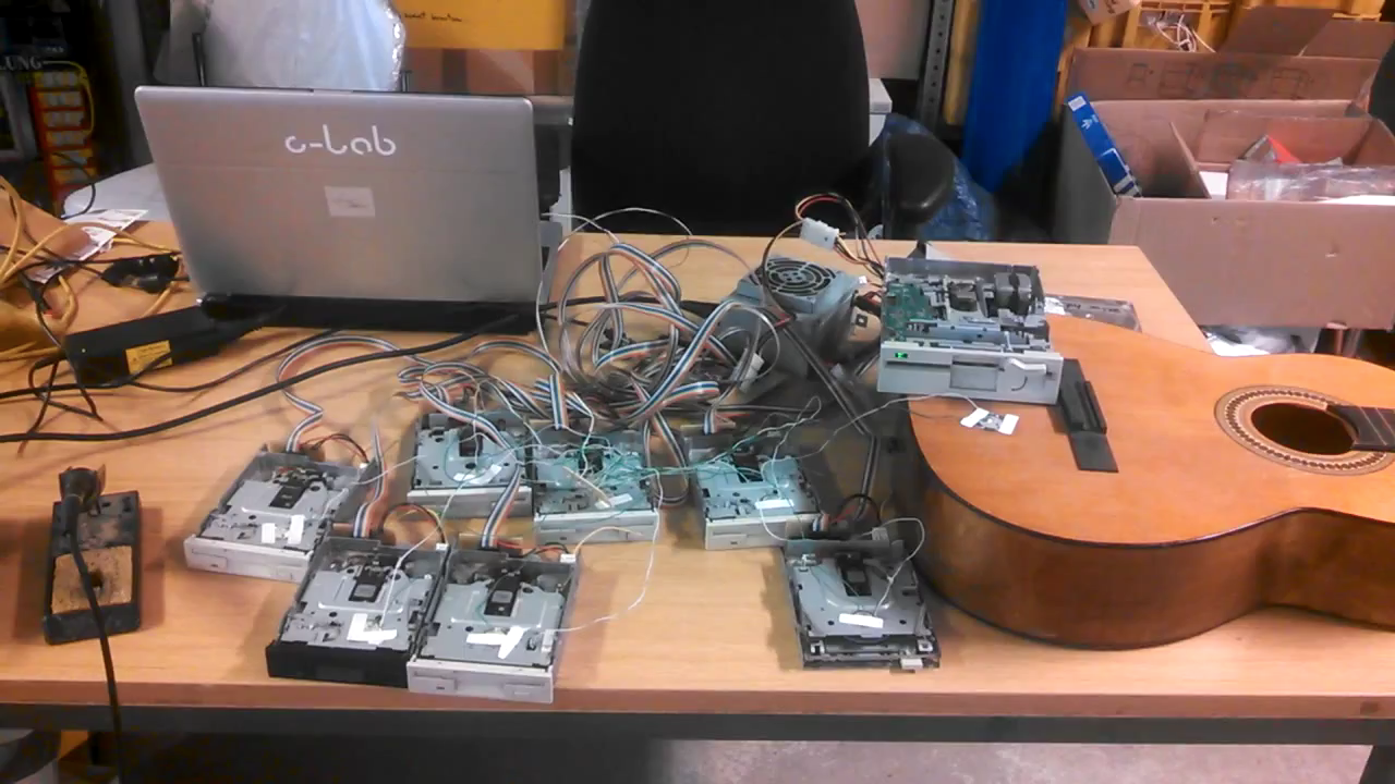 Antonio Vivaldi - La primavera (Spring) RV269, Op.8, No.1 on Floppy drives